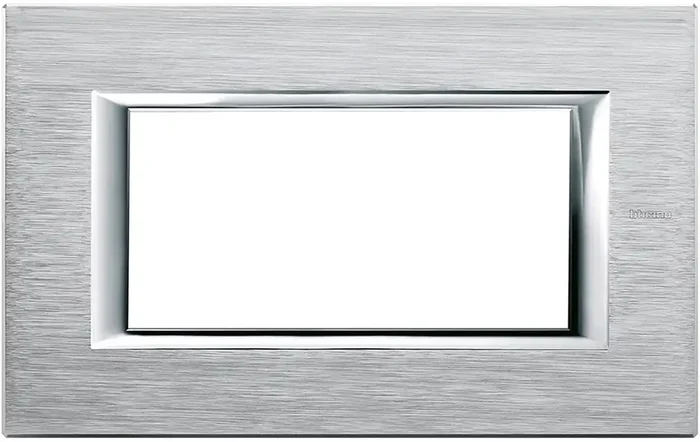 BTicino Axolute placca rettangolare 4 moduli cromo